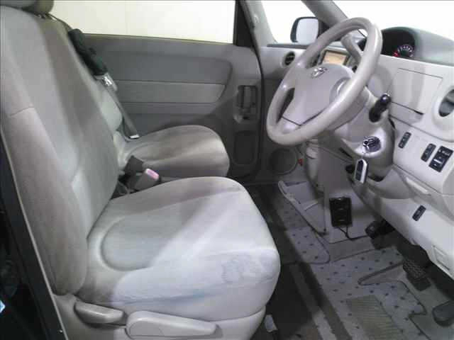 TOYOTA PORTE 2009