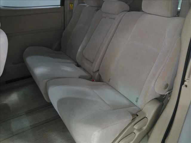 TOYOTA ALPHARD 2010