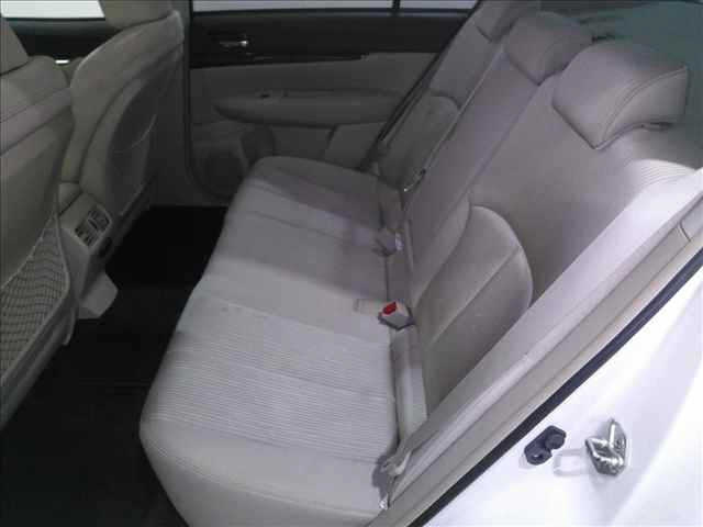 SUBARU LEGACY B4 2010