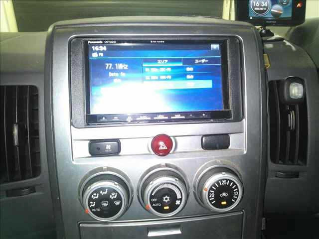 MITSUBISHI DELICA D5 2010