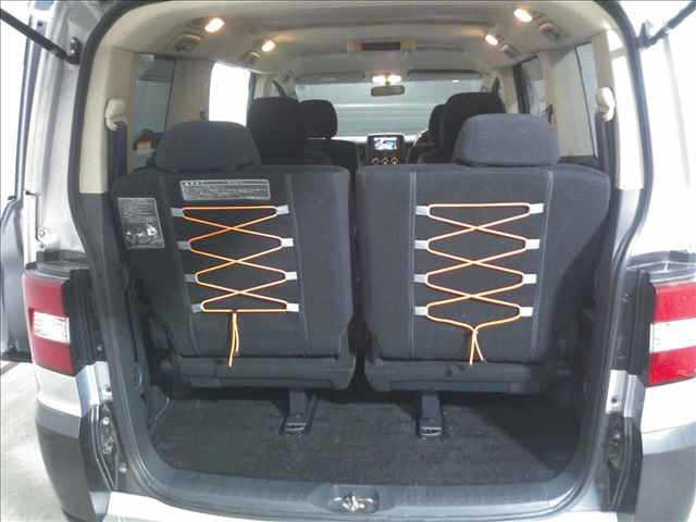 MITSUBISHI DELICA D5 2009