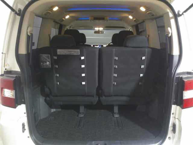 MITSUBISHI DELICA D5 2010