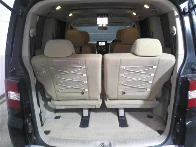MITSUBISHI DELICA D5 2010