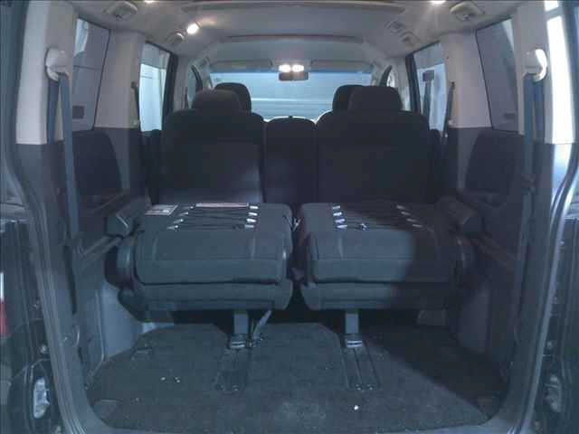 MITSUBISHI DELICA D5 2009