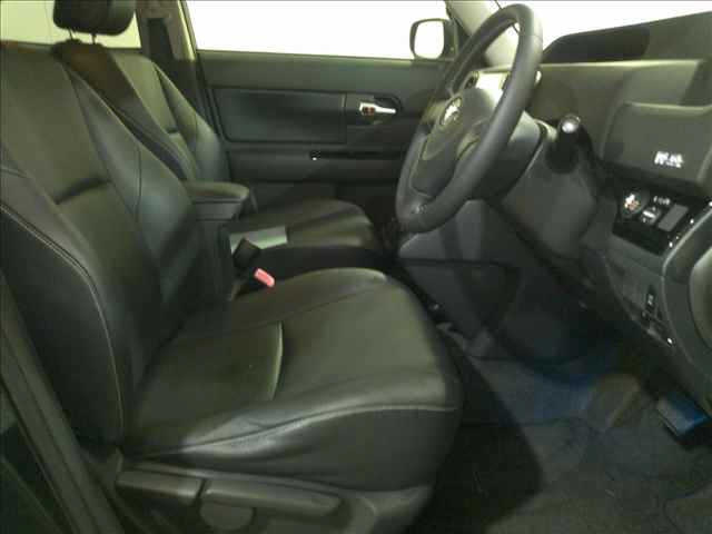 TOYOTA COROLLA RUMION 2012