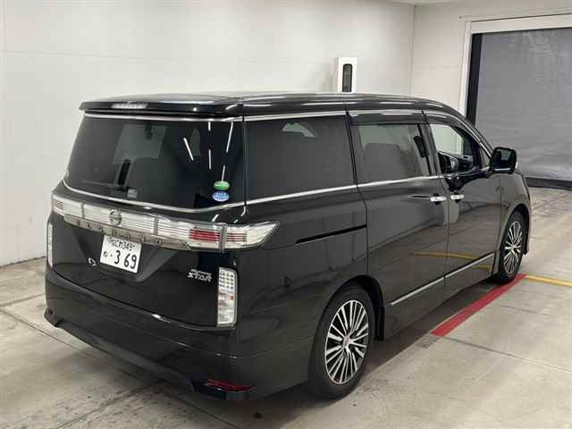 NISSAN ELGRAND 2014