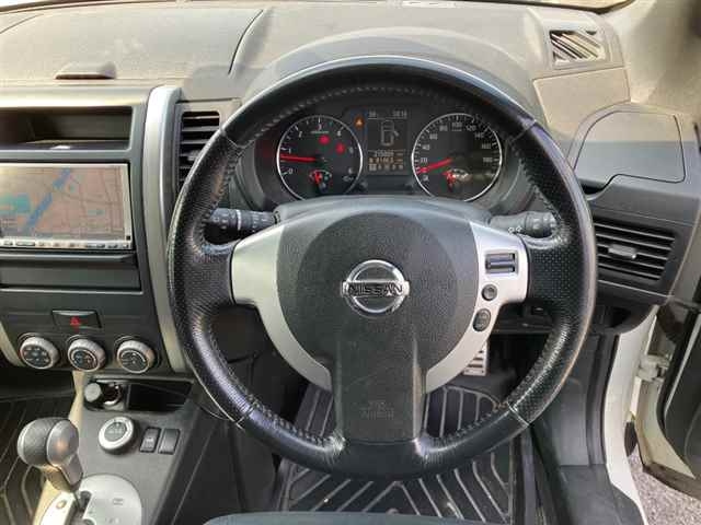 NISSAN X-TRAIL 2011