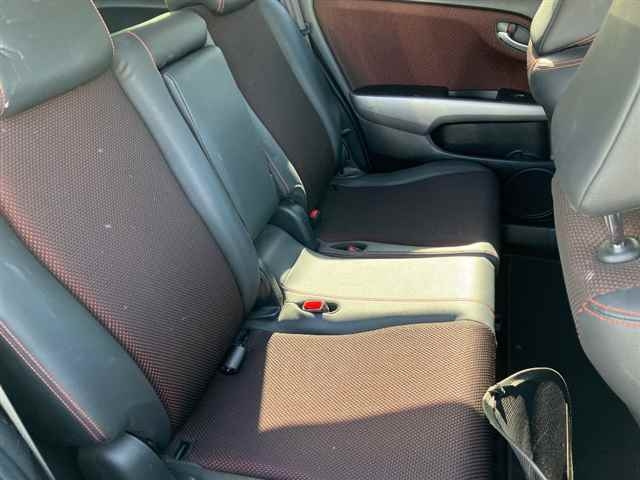 HONDA STREAM 2011