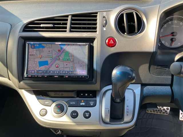 HONDA STREAM 2011
