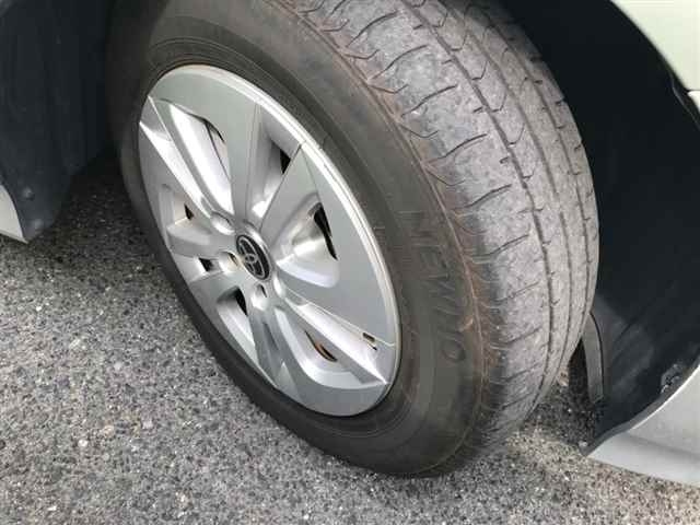 TOYOTA PRIUS 2018