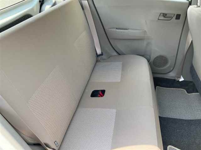 DAIHATSU MIRA E S 2011