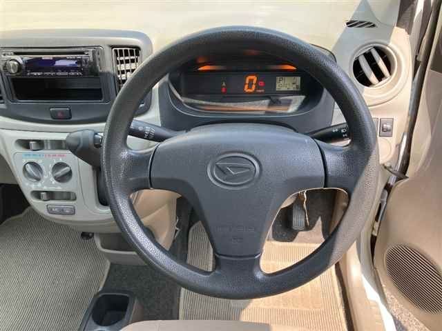 DAIHATSU MIRA E S 2011