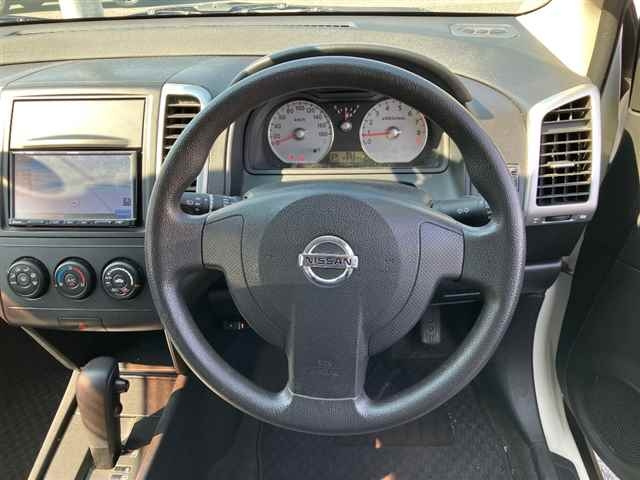 NISSAN WINGROAD 2010