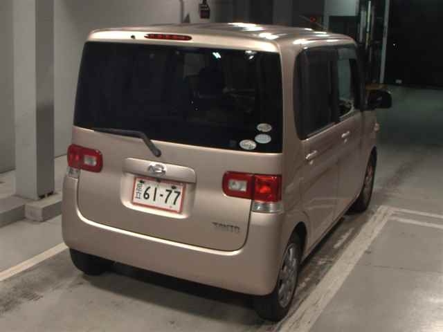 DAIHATSU TANTO 2009