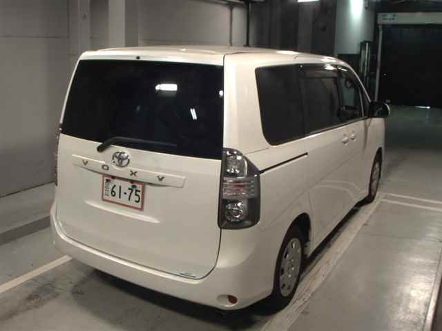 TOYOTA VOXY 2008