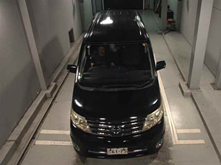 NISSAN SERENA 2010