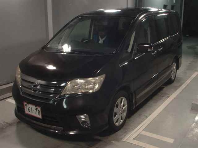 NISSAN SERENA 2011