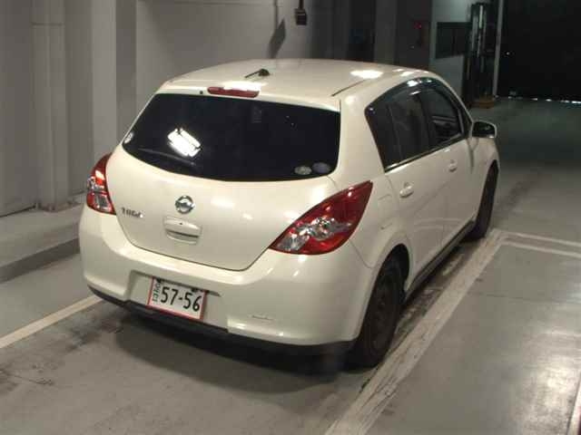 NISSAN TIIDA 2010