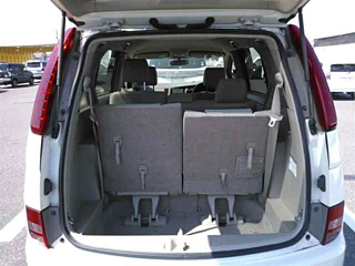 TOYOTA ISIS 2009