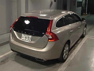 VOLVO V60 2018