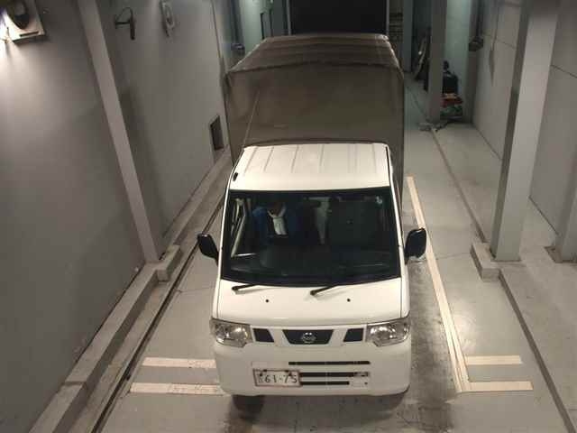 NISSAN CLIPPER TRUCK 2013