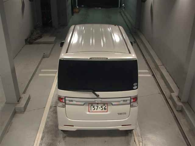 DAIHATSU TANTO 2008