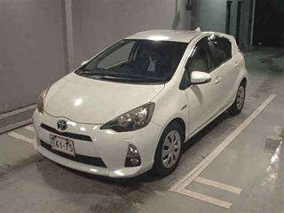 TOYOTA AQUA 2012