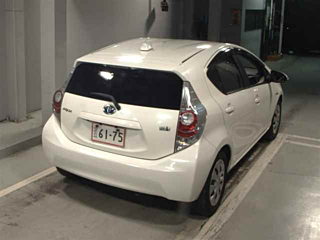 TOYOTA AQUA 2012