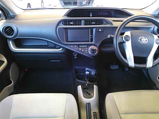 TOYOTA AQUA 2012