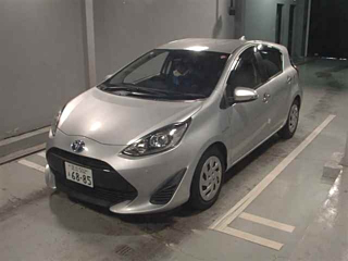 TOYOTA AQUA 2018