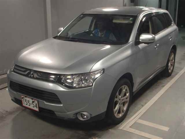 MITSUBISHI OUTLANDER 2013