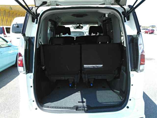 NISSAN SERENA 2018