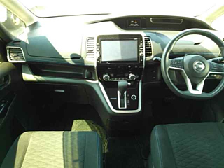 NISSAN SERENA 2018