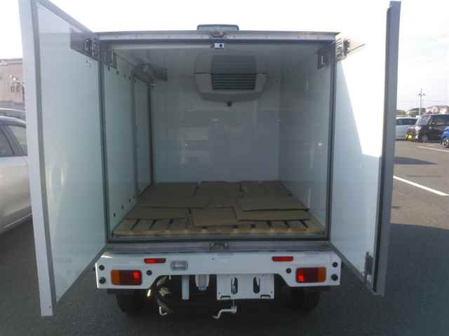 SUZUKI CARRY TRUCK 2025