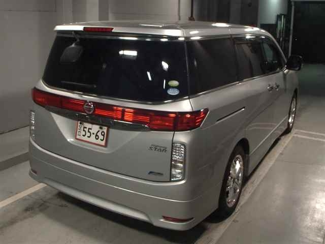 NISSAN ELGRAND 2010