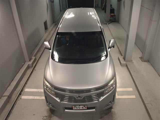 NISSAN ELGRAND 2010