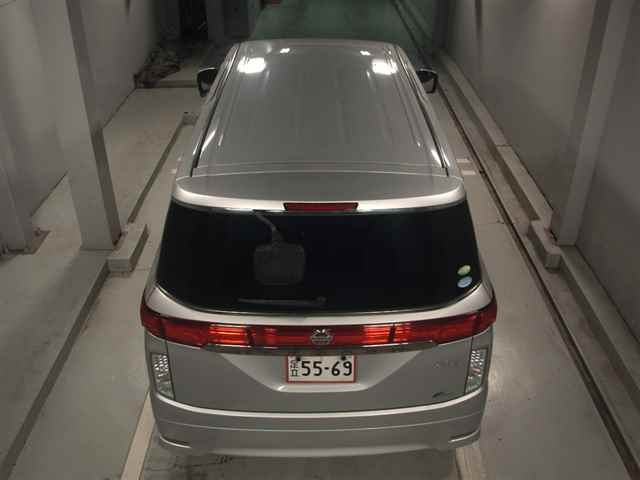 NISSAN ELGRAND 2010