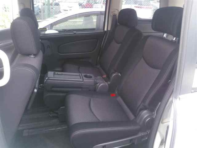 NISSAN SERENA 2012