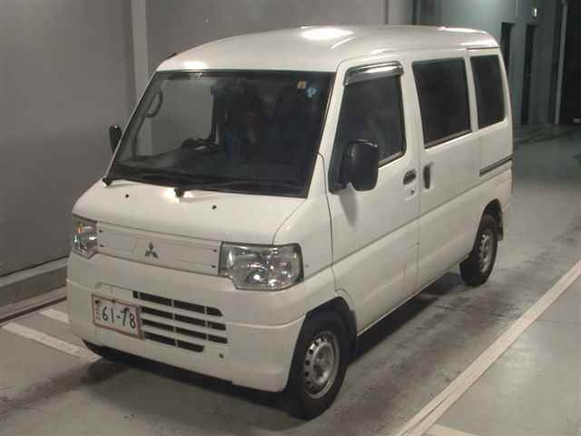 MITSUBISHI MINICAB VAN 2013