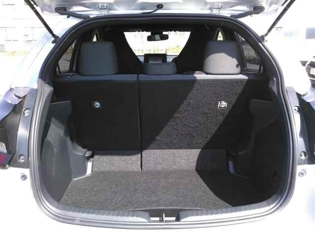TOYOTA YARIS 2021