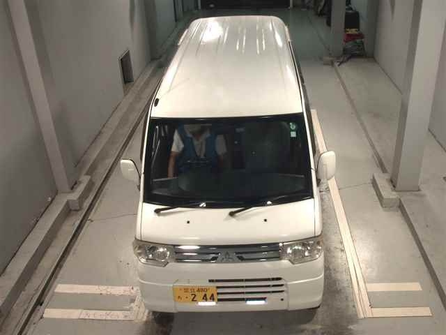 MITSUBISHI MINICAB VAN 2012