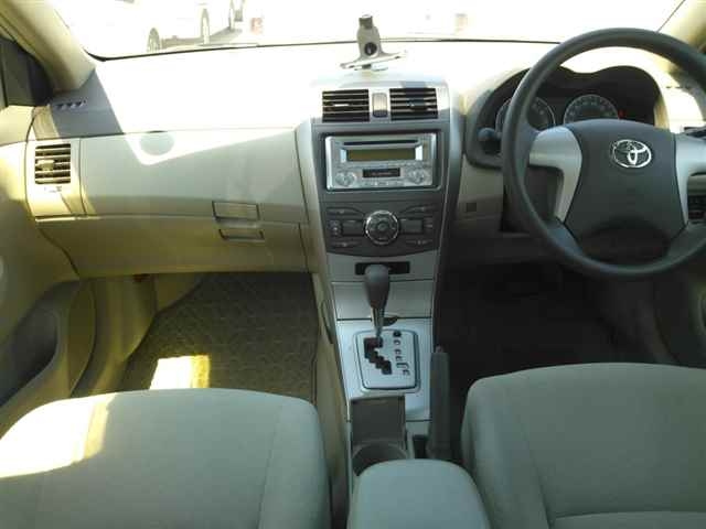 TOYOTA COROLLA AXIO 2011