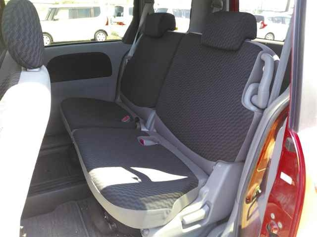 TOYOTA SIENTA 2009