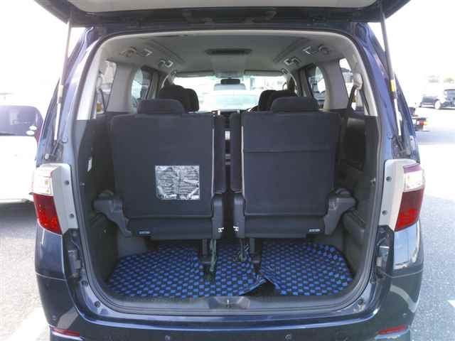 TOYOTA ALPHARD 2010