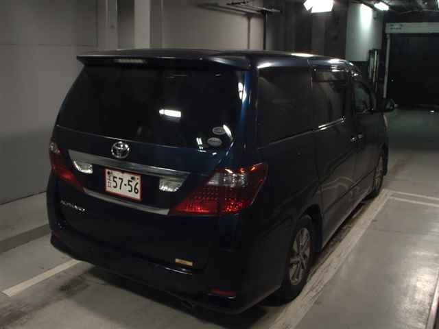 TOYOTA ALPHARD 2010