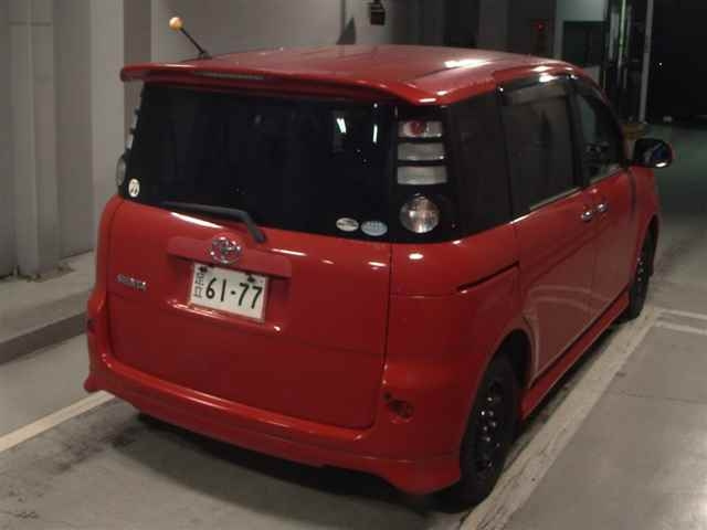 TOYOTA SIENTA 2009