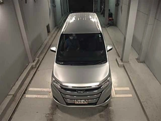 TOYOTA NOAH 2018