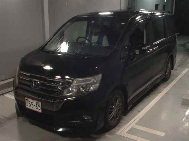 HONDA STEP WAGON 2012