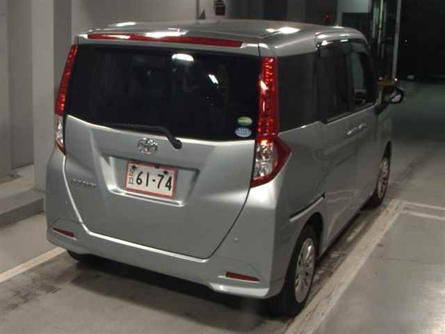 TOYOTA ROOMY 2018