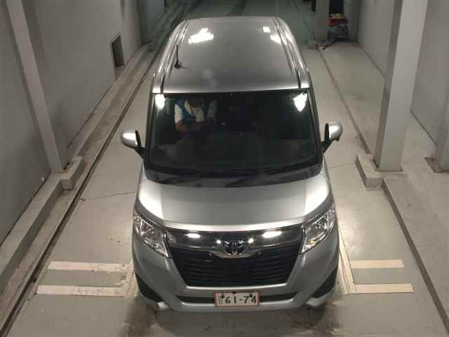 TOYOTA ROOMY 2018